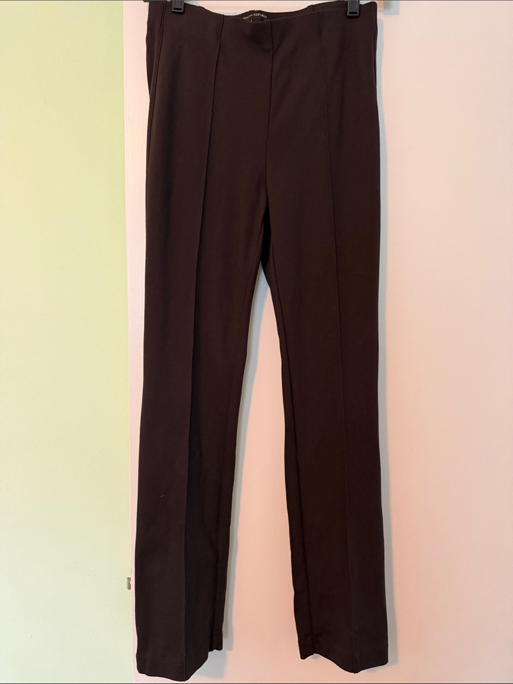 Banana Republic Women’s Brown Pants - Classic Straight Leg, Comfortable Knit